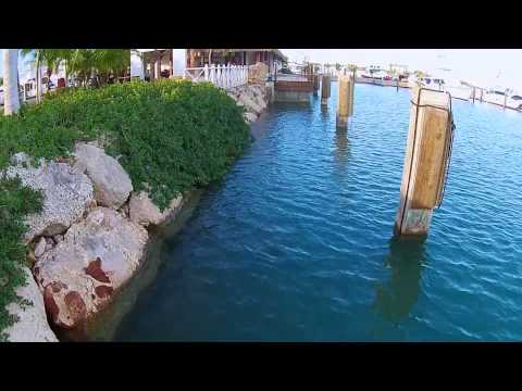 Close Calls with mi DJI Phantom 2 Vision+ (Almost in the water)
