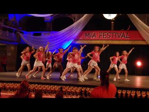 Rytmus Zlín Shake Shake Shake-Finále Mia Festival 23.5.2015 - 2.místo