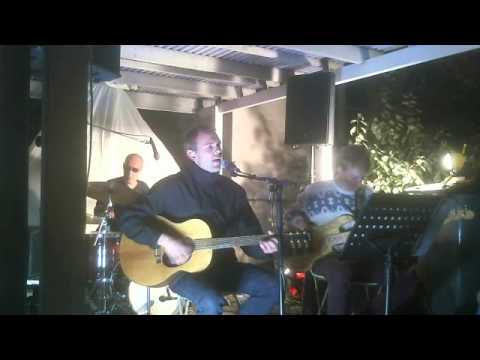 BYENS HOTEL (kim larsen) spillet i alt ydmyghed af 3IG! :)