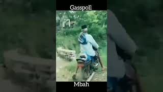 Download lagu Mbah belajar motor #shorts #funnyvideo mp3