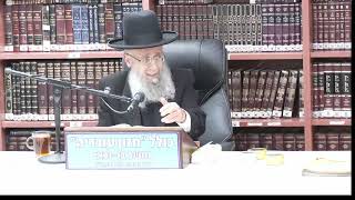 הרב גדעון בן משה :  טו בשבט - דין קדימה בברכות . (כולל חזון עובדיה) - התמונה מוצגת ישירות מתוך אתר האינטרנט יוטיוב. זכויות היוצרים בתמונה שייכות ליוצרה. קישור קרדיט למקור התוכן נמצא בתוך דף הסרטון