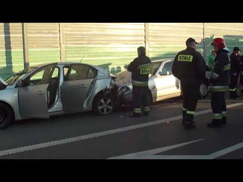 Groźny wypadek na trasie S8 między zjazdami Pruszków / Jawczyce