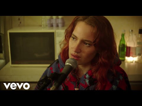 Delilah Montagu - Lost Keys (Live Performance)