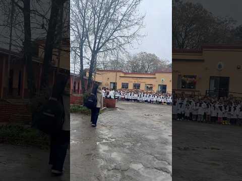 Lo canté en la Escuela N9 de Durazno 🇺🇾