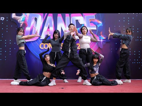 230722 Yolo X cover BABYMONSTER - Jenny from the Block + 2NE1 Mash Up @ Central Chaengwattana 2023