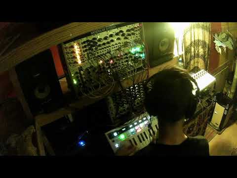 Logic L.F.O aLive Act - L.G.C 573 Cuted - Eurorack Modular - Electric Techno Improvisation