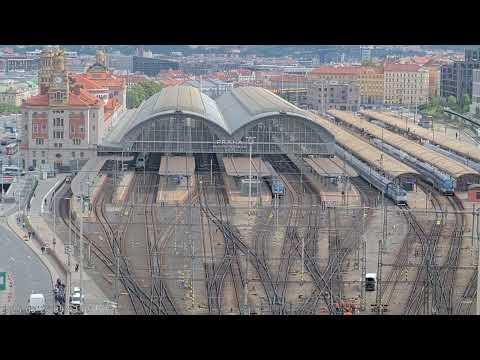 Hlášení Praha hl.n. - Os 9059 a hlášení o mim. zastavení v Libni a Zahradním Městě, 25.5.2025