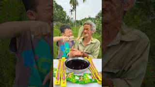 Hai ông cháu chơi khăm lẫn nhau🍉🧃😂#shorts #cute