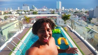 Da Nang Hotel With Rooftop Pool on the Beach