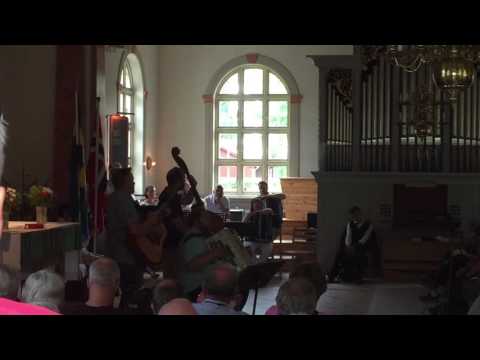 Morfar har berättad - Ransäter Kyrka - Bälgspel vid landsvägskanten 2016