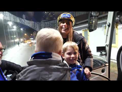 GULDFIRANDET PÅ DINA SCENEN | TREDJE RAKA SM-GULDET PÅ DAMSIDAN!