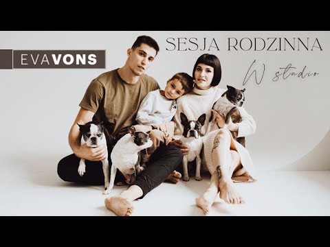 Sesja rodzinna z psami w studio | Eva Vons