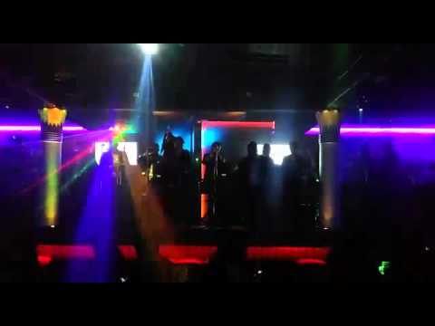 Banda Real Divina - Anillo Grabado