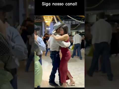 Vamos dança Forro #passossertanejos #Mamonas #roça #vidanaroça #minasgerais #vidareal  #mulherbonita