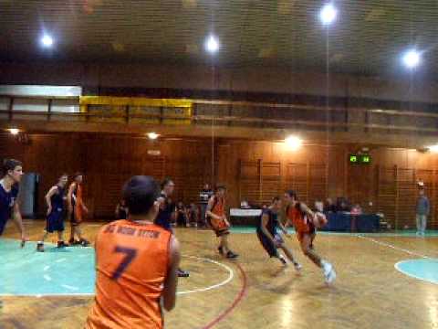 ŚKM U-18 MOSM Bytom - MKKS Dabrowa G.