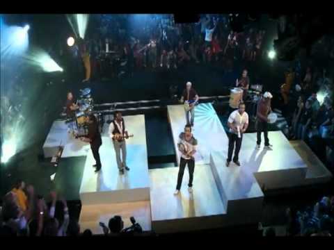 Grupo Revelação - Velocidade da luz - Ao Vivo  - DVD