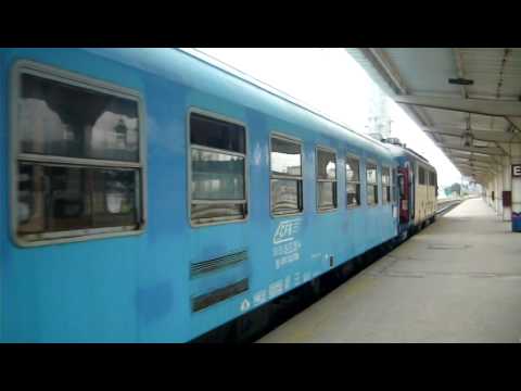 P7033 Bucuresti Nord - Urziceni plecand din Gara Bucuresti Nord, 11 Aprilie 2010