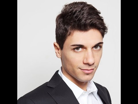 Intervista al controtenore Riccardo Angelo Strano.