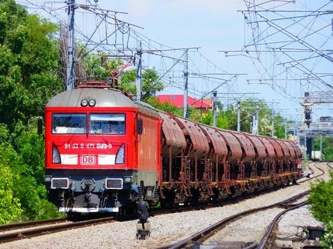 Phoenix-ul 003 de la DB cu un mărfar pe M800