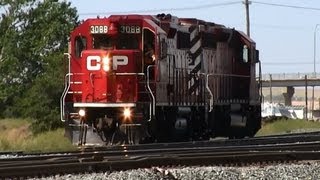 preview picture of video 'GRRR! CP 3088 at Swift Current (22AUG2013)'