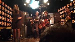 Quique González y Carolina de Juan, &quot;Charo&quot;,  Sala Oasis, Zaragoza, 19-05-2017