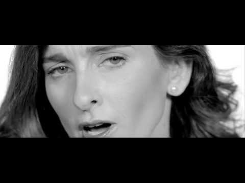Louise Carver- 400 Miles (OFFICIAL VIDEO)