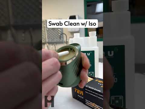 How to Clean a Puffco Peak Pro by Hygenix