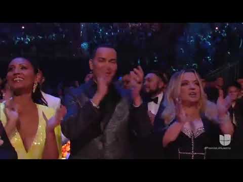 30 AÑOS DE TRAYECTORIA VICTOR MANUELLE PREMIOS LO NUESTRO 2023..