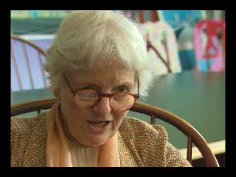 Robert Venturi & Denise Scott Brown - Do women do architecture differently from men? (91/118)