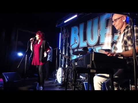 "Cat's Meow" - Dana Gillespie @ Skegness Rock & Blues 20 Jan 2019.