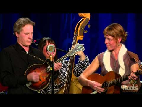 Foghorn Stringband "Innocent Road"