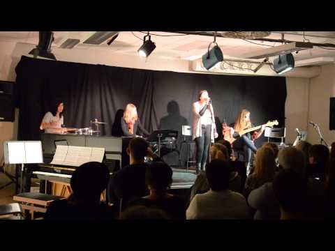 Elin Carlsson - Take me to church