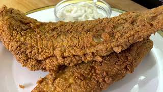 THE WAY I GREW UP EATING CATFISH/OLD SCHOOL WHOLE FRIED  CATFISH/T.G.I.F. FISH SEGMENT OF THE WEEK