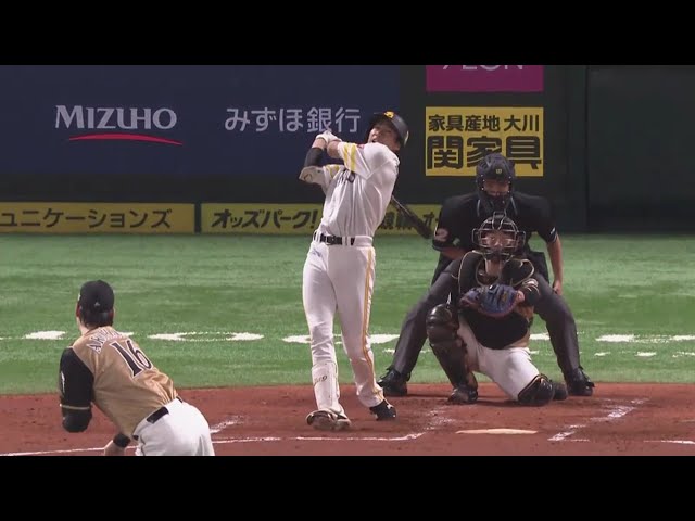 【2回裏】主砲の一発!! ホークス・柳田の先制ソロホームラン!! 2020/10/3 H-F