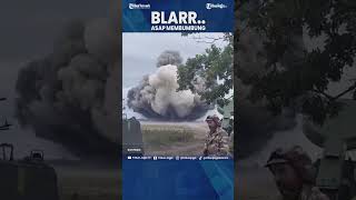 Download lagu DETIK DETIK TANK KAMIKAZE RUSIA BAWA 6 TON BAHAN PELEDAK MELEDAK LINDAS RANJAUl #Shorts mp3