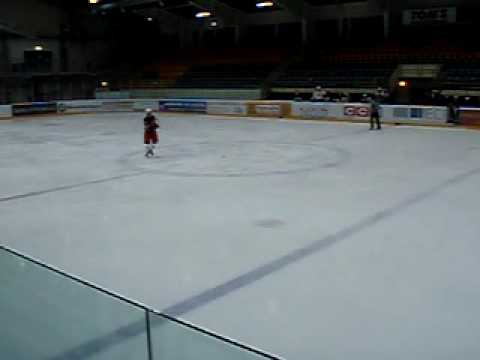 Thomas Pettersson Zorro penalty shot