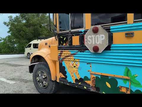 80 Kilómetros hasta la Aldea Carmelita desde San Andrés Petén Guatemala