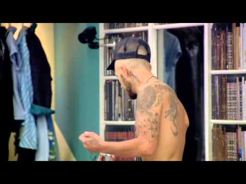 Day 8: Celebrity Brothers from another Mother?