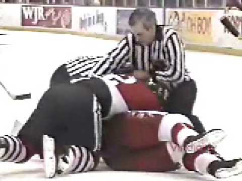 Steve Thomas vs Darren Veitch