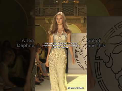 when Lindsey Wixson fell in front of Daphne Groeneveld at Versace show #shorts #fashion #runway