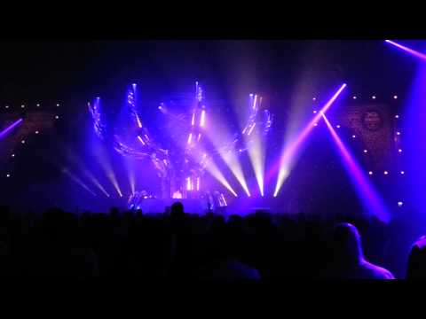 04-10-2014 X-Qlusive Legends - Luna plays Fire Wire