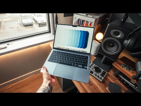 M4 MacBook Air - REAL First-Look & Unboxing