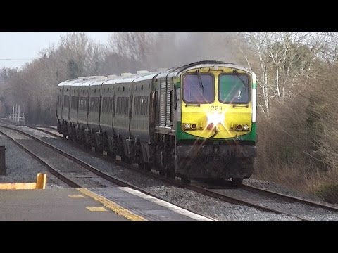 IE Mk4 Intercity train + 201 Class Loco - Monasterevin Station
