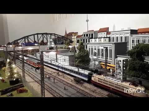 Die kleine Märklin Bundesbahn-Anlage. Die Bundesbahn im Betrieb.