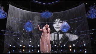 Christina Aguilera ft. with Hologram of Whitney Houston - I Have Nothing (Subtitles PT/ENG)