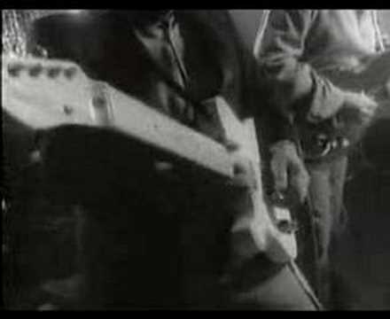 Los Lobos - Don't Worry Baby (Music Video)