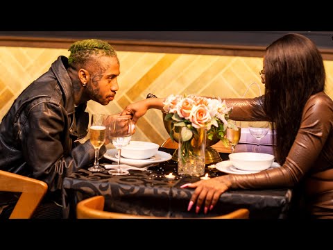 Themba Broly & Dj Tira Feat  Skye wanda, Prince Bulo & Q Twins - Uyangifaka (Official Music Video)