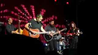 The Waifs 2017-03-18 Syria at The Blue Mountains Music Festival