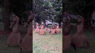 Download lagu Papua dance Indonesia 🇮🇩 w/ @stenlyneo2619 mp3