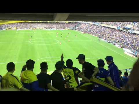 "Al gallinero ya se lo prendimos fuego - Boca Unión 2017 (EXPLOTA)" Barra: La 12 • Club: Boca Juniors